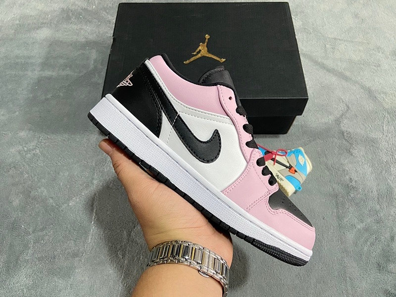 【AA1AQ】白粉 乔丹1代低帮 554723-601 Air Jordan 1 Retro Low（GS）White Pink