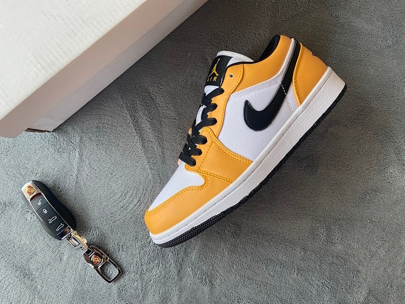 【AA1AQ】白橙 乔丹1代低帮 CZ4776-107 Air Jordan 1 Low Laser Orange