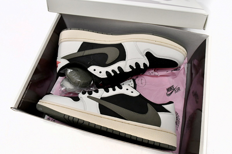 【AA1XH】黑绿倒钩 乔丹1代低帮 DZ4137-106 Travis Scott x Air Jordan 1 Low OG Olive