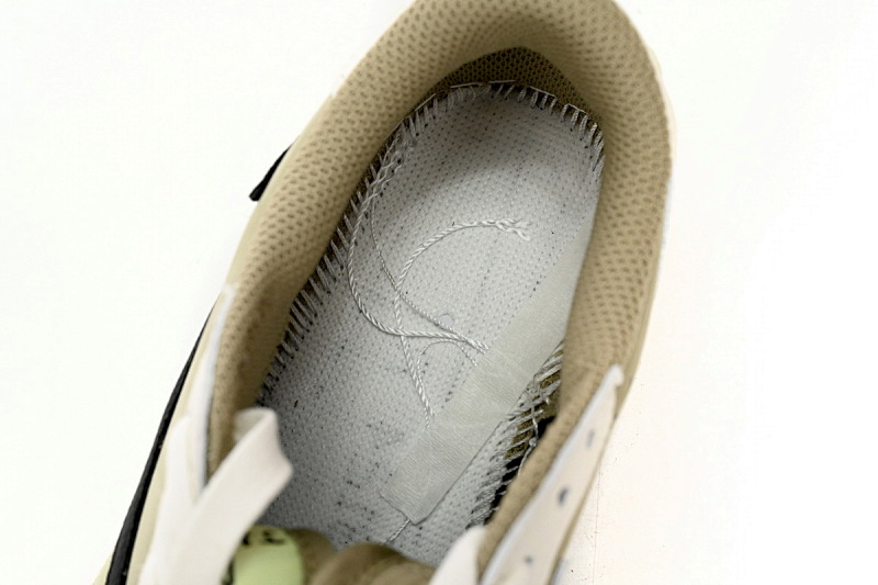 【AA1XH】高尔夫棕白 乔丹1代低帮 FZ3124-200 Travis Scott x Air Jordan 1 Low Golf “Olive”