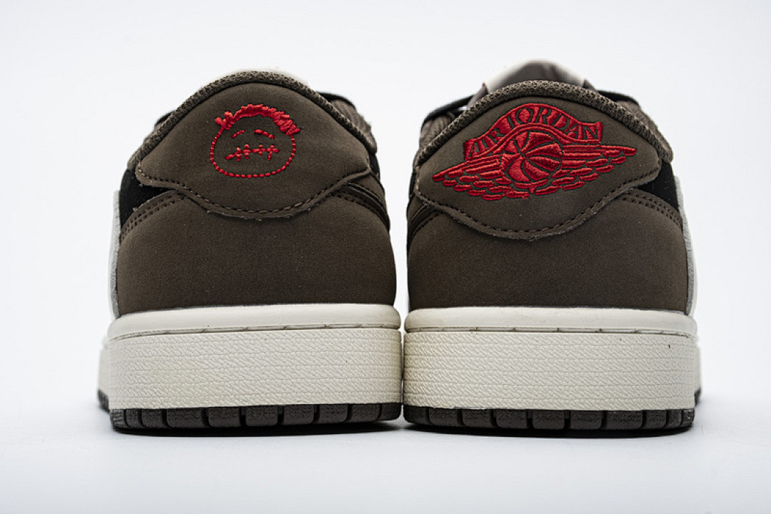 【AA1XH】倒钩 乔丹1代低帮Air Jordan 1 Low “Travis Scott” CQ4277-001