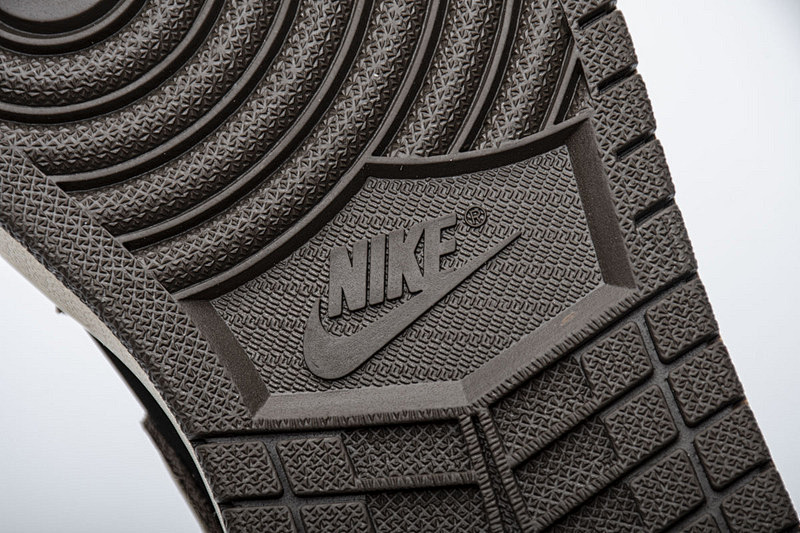 【AA1XH】倒钩 乔丹1代低帮Air Jordan 1 Low “Travis Scott” CQ4277-001