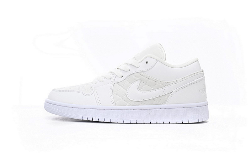 【AA1AQ】白色缝线 乔丹1代低帮 DB6480-100 Air Jordan 1 Low Quilted “Triple White”