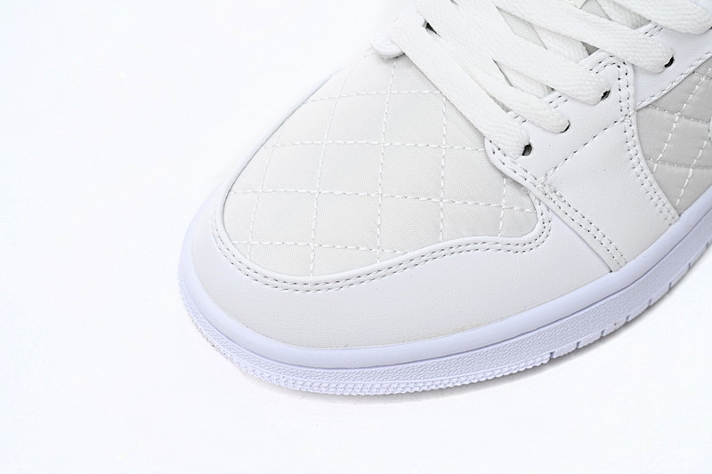 【AA1AQ】白色缝线 乔丹1代低帮 DB6480-100 Air Jordan 1 Low Quilted “Triple White”