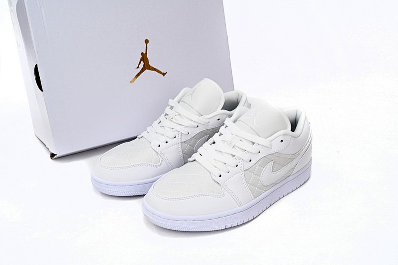 【AA1AQ】白色缝线 乔丹1代低帮 DB6480-100 Air Jordan 1 Low Quilted “Triple White”