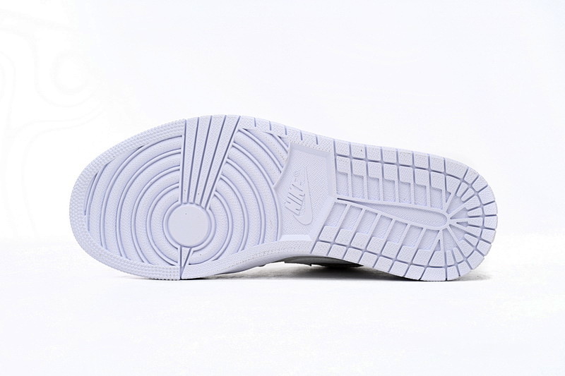 【AA1AQ】白色缝线 乔丹1代低帮 DB6480-100 Air Jordan 1 Low Quilted “Triple White”