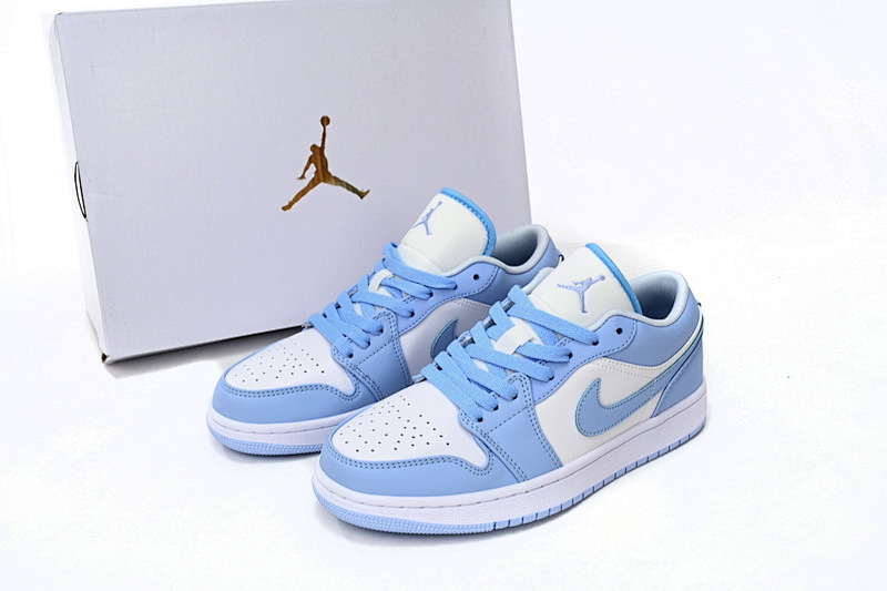 【AA1AQ】雾霾浅兰 乔丹1代低帮 DC0774-141 Travis Scott x Air Jordan 1 Low White Blue