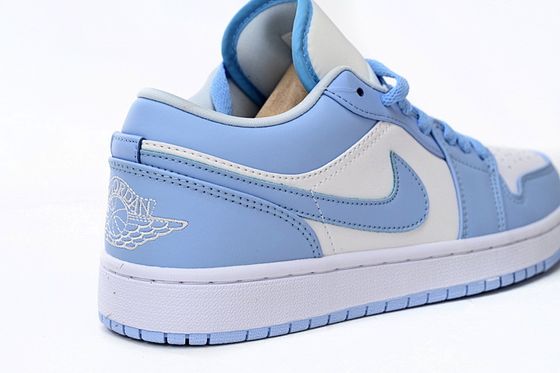 【AA1AQ】雾霾浅兰 乔丹1代低帮 DC0774-141 Travis Scott x Air Jordan 1 Low White Blue