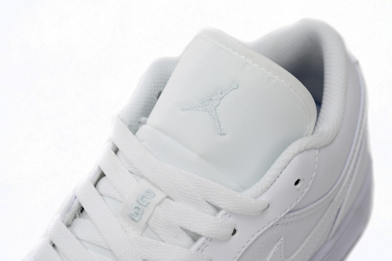 yupoo_331404_3c38fa8f.jpg 【AA1AQ】全白 乔丹1代低帮 553558-111 Air Jordan 1 Low White Pure Platinum