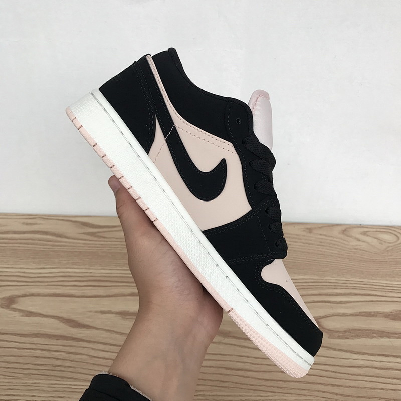 【AA1AQ】藕粉黑 DT版乔丹1代低帮 DC0774-003 WMNS Air Jordan 1 Low “Black Guava Ice”