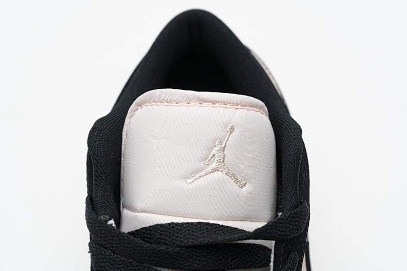 【AA1AQ】藕粉黑 DT版乔丹1代低帮 DC0774-003 WMNS Air Jordan 1 Low “Black Guava Ice”