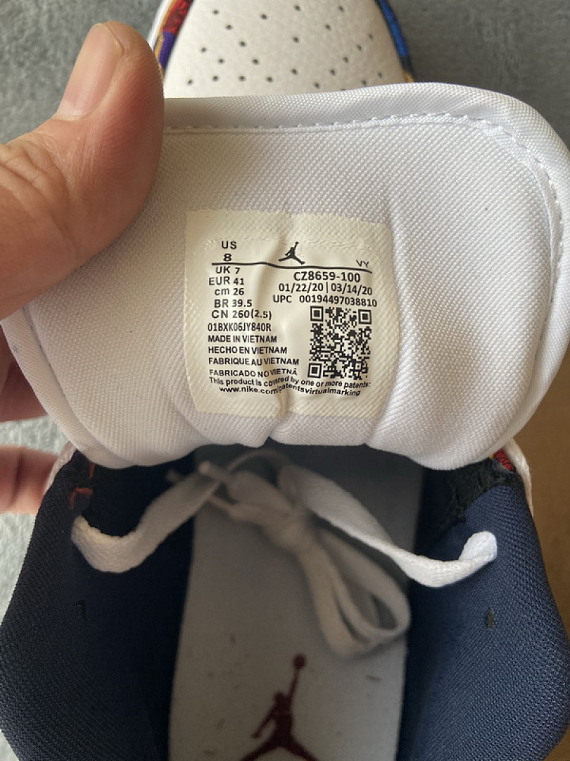 【AA1AQ】毛衣 乔丹1代低帮 CZ8659-100 Air Jordan 1 Low Sweater