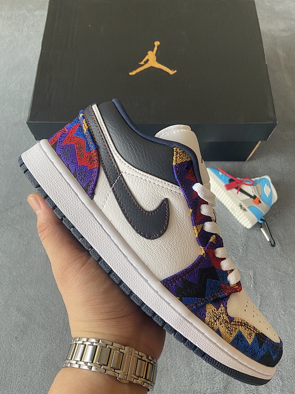 【AA1AQ】毛衣 乔丹1代低帮 CZ8659-100 Air Jordan 1 Low Sweater
