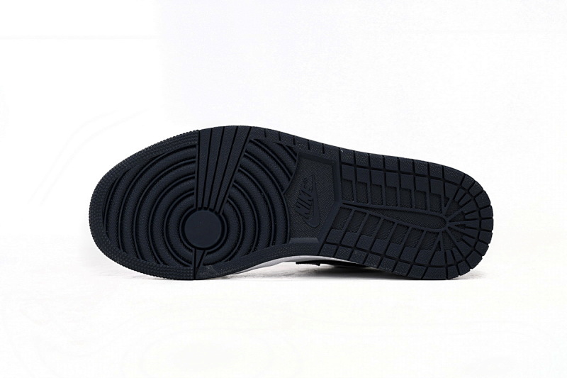 【AA1AQ】毛衣 乔丹1代低帮 CZ8659-100 Air Jordan 1 Low Sweater