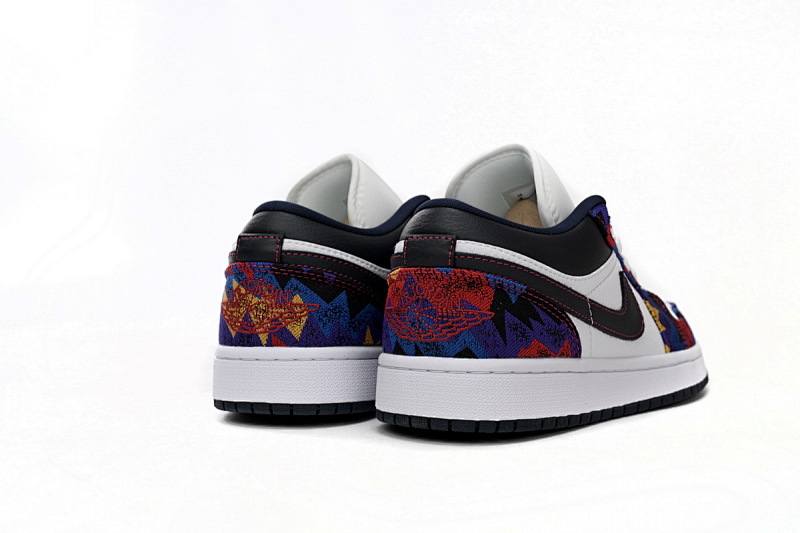 【AA1AQ】毛衣 乔丹1代低帮 CZ8659-100 Air Jordan 1 Low Sweater