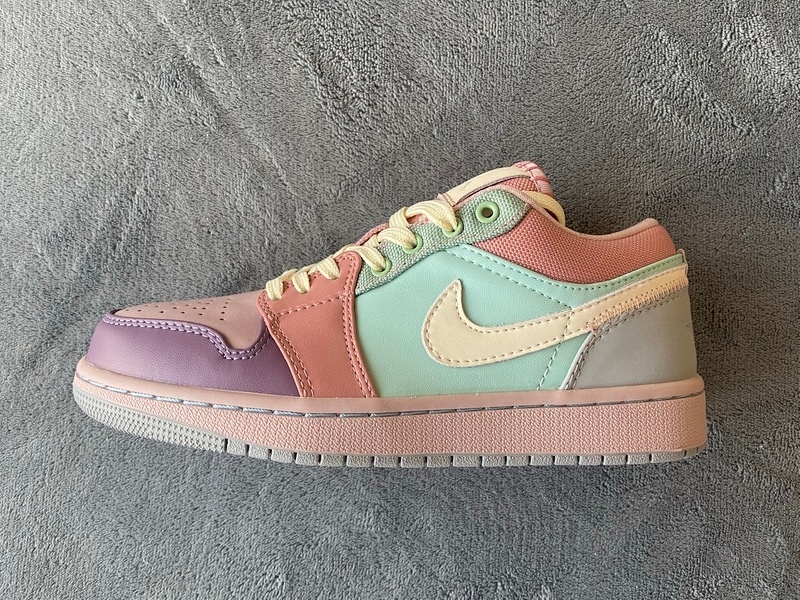 yupoo_331597_3876cf71.jpg 【AA1AQ】马卡龙粉 乔丹1代低帮 DJ5196-615 Air Jordan 1 Low SE Champagne
