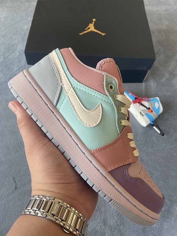 yupoo_331597_a76588ac.jpg 【AA1AQ】马卡龙粉 乔丹1代低帮 DJ5196-615 Air Jordan 1 Low SE Champagne
