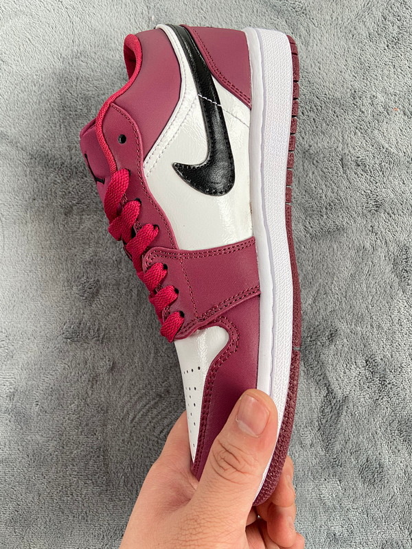 yupoo_331772_07c79806.jpg 【AA1AQ】酒红 乔丹1代低帮 553558-604 Air Jordan 1 Low Noble Red