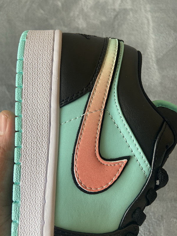 【AA1AQ】黑蒂芙尼 乔丹1代低帮 CK3022-301 Air Jordan 1 Low SE Tropical Twist