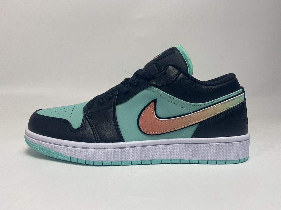 【AA1AQ】黑蒂芙尼 乔丹1代低帮 CK3022-301 Air Jordan 1 Low SE Tropical Twist