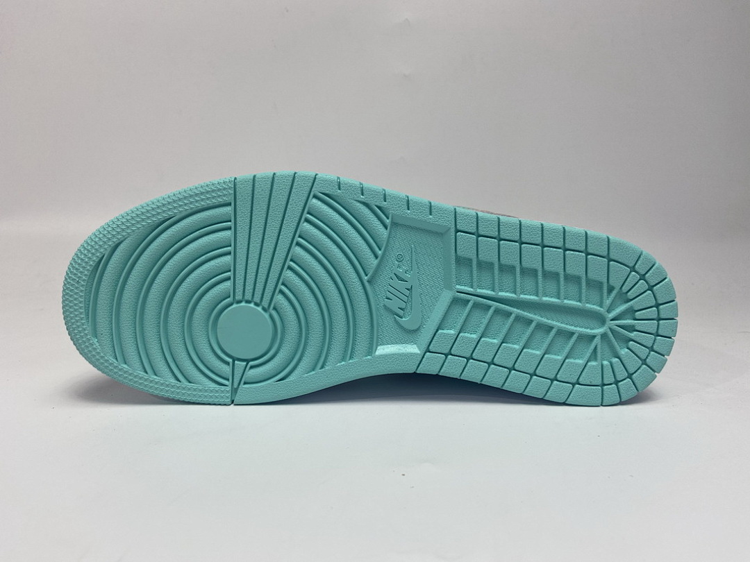 【AA1AQ】黑蒂芙尼 乔丹1代低帮 CK3022-301 Air Jordan 1 Low SE Tropical Twist