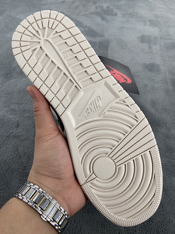 【CN5XH】紫罗兰 东莞版拉链款乔丹1代篮球鞋 CW6576-500 Air Jordan 1 High Switch Purple Pulse