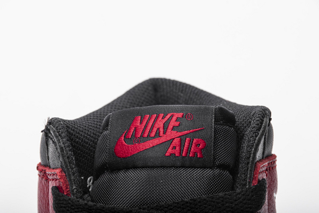 yupoo_332628_1a79d7b5.jpg 【BA7XH】禁穿 东莞版乔丹1代 Air Jordan 1 High 'Banned' 555088-001