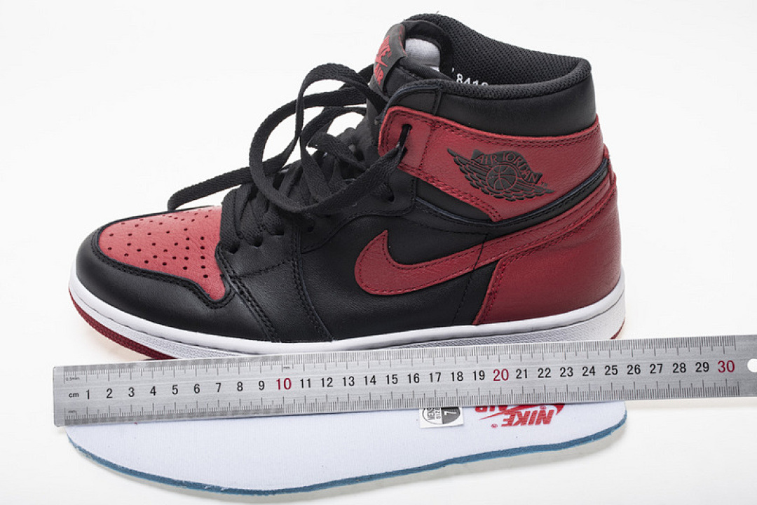 yupoo_332628_86767fbd.jpg 【BA7XH】禁穿 东莞版乔丹1代 Air Jordan 1 High 'Banned' 555088-001