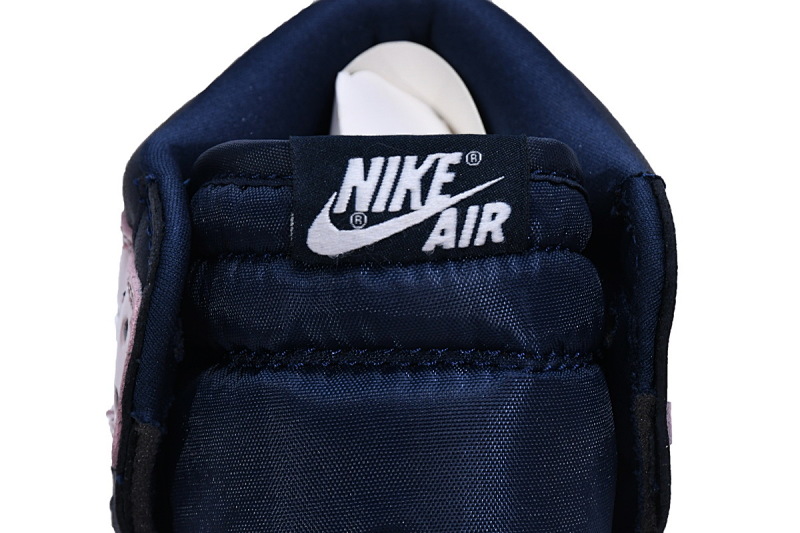 【BA7XH】黑粉漆皮 本地版乔丹1代篮球鞋 DD9335-641 Air Jordan 1 High OG Atmosphere