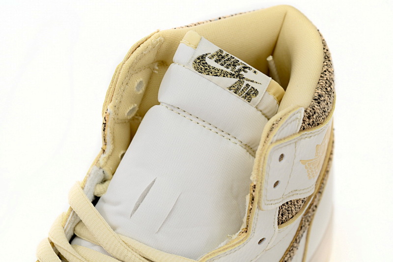 【BA7XH】复古米白 东莞版乔丹1代篮球鞋 FD8631-100 Air Jordan 1 High OG “Vibrations of Naija”