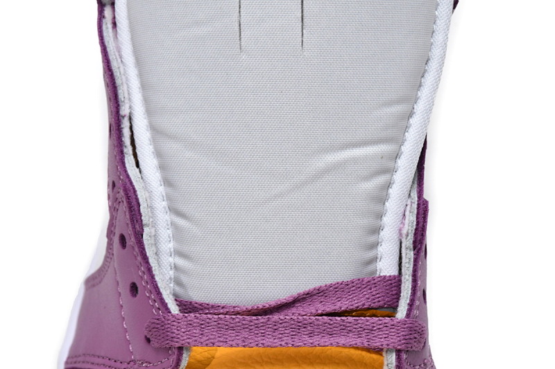 【BA7XH】白紫金 东莞版乔丹1代篮球鞋555088-706 Air Jordan 1 High OG “Brotherhood”