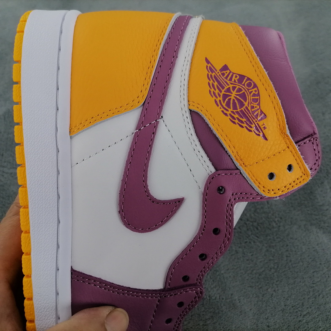 【BA7XH】白紫金 东莞版乔丹1代篮球鞋555088-706 Air Jordan 1 High OG “Brotherhood”