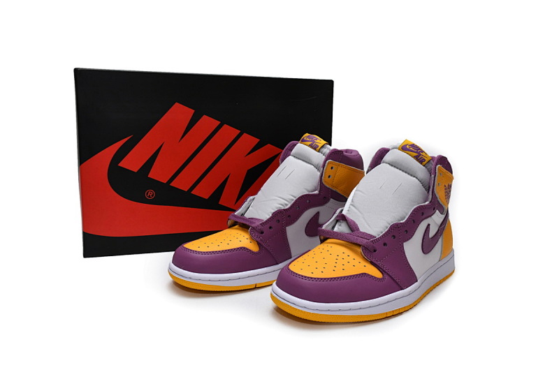 【BA7XH】白紫金 东莞版乔丹1代篮球鞋555088-706 Air Jordan 1 High OG “Brotherhood”