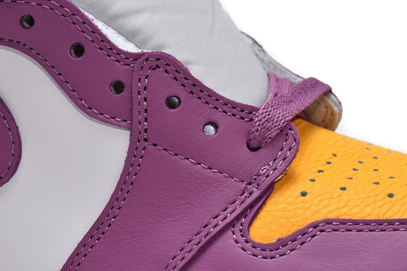 【BA7XH】白紫金 东莞版乔丹1代篮球鞋555088-706 Air Jordan 1 High OG “Brotherhood”