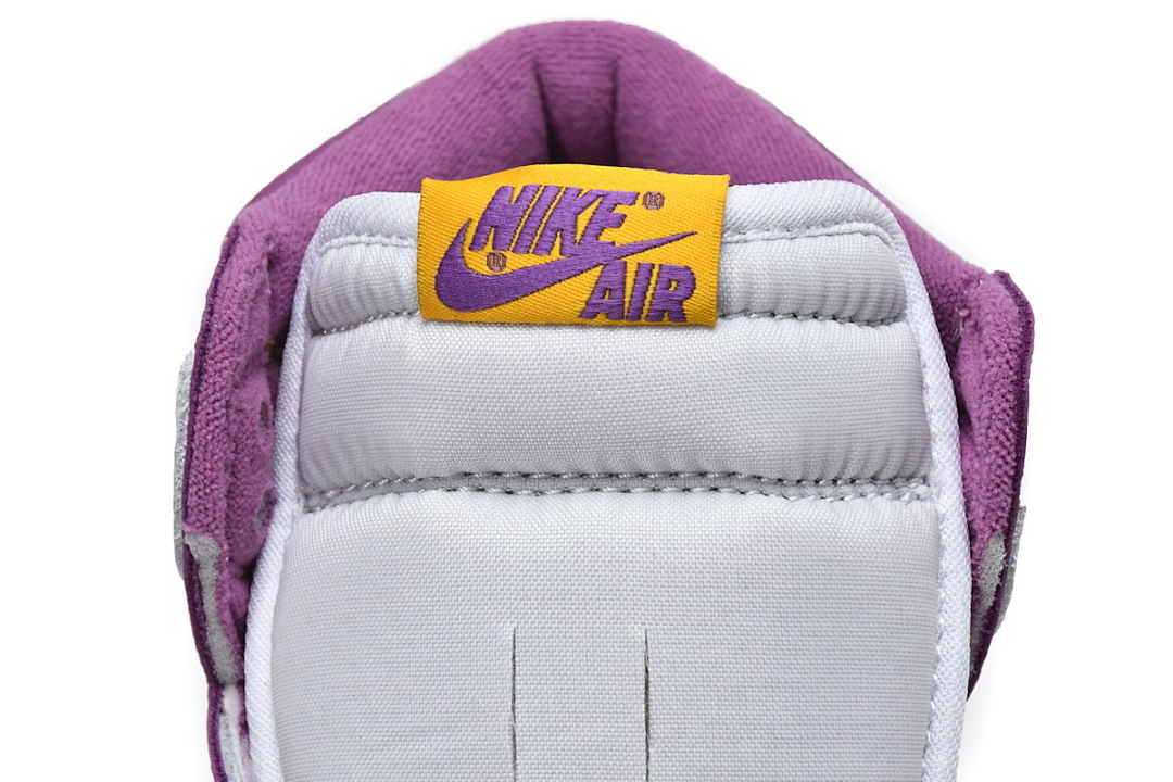 【BA7XH】白紫金 东莞版乔丹1代篮球鞋555088-706 Air Jordan 1 High OG “Brotherhood”