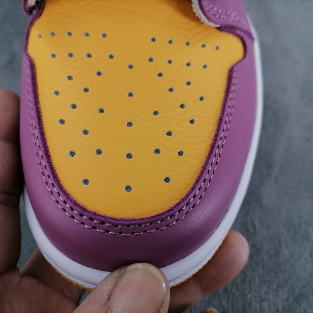 【BA7XH】白紫金 东莞版乔丹1代篮球鞋555088-706 Air Jordan 1 High OG “Brotherhood”