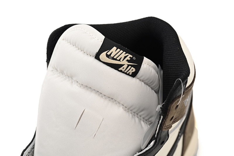 yupoo_333350_87078c7e.jpg 【DA7OG】小反勾 OG版乔丹1代篮球运动鞋 555088-105 Air Jordan 1 Retro High OG 'Dark Mocha'