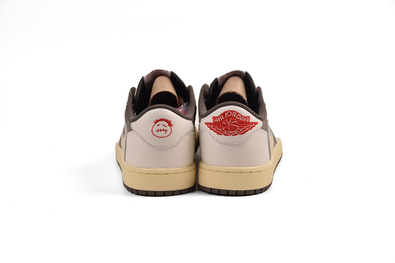 yupoo_333415_9c0ff6e1.jpg 【DA7OG】褐低 OG版乔丹1代低帮 DM7866-162 Travis Scott x Air Jordan 1 Low White Brown Barb