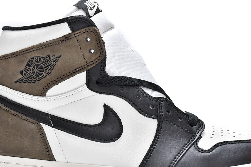 【BA7XH】摩卡倒钩 乔丹1代篮球鞋 555088-105 Air Jordan 1 Retro High OG Dark Mocha