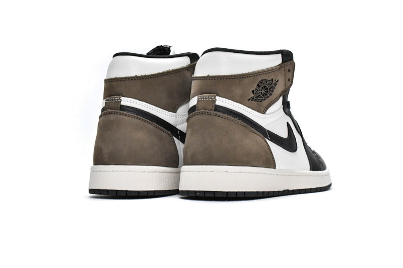 【BA7XH】摩卡倒钩 乔丹1代篮球鞋 555088-105 Air Jordan 1 Retro High OG Dark Mocha