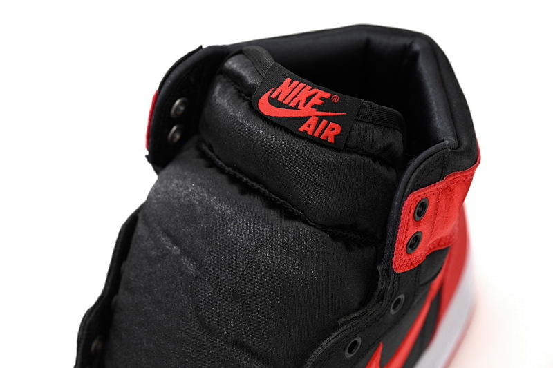 【CA1K6】黑脚趾丝绸 纯原版乔丹1代 篮球运动鞋 FD4810-061 Air Jordan 1 High OG WMNS “Satin Bred”