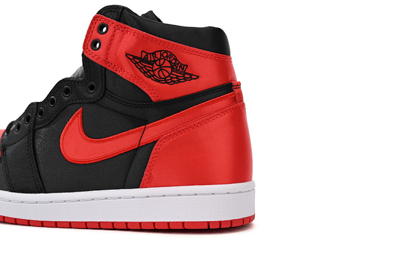 【CA1K6】黑脚趾丝绸 纯原版乔丹1代 篮球运动鞋 FD4810-061 Air Jordan 1 High OG WMNS “Satin Bred”