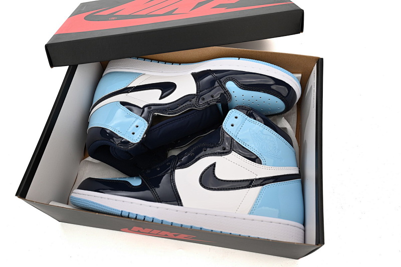 【CA1K6】北卡兰 纯原版乔丹1代 篮球运动鞋 Air Jordan 1 Retro High OG “UNC Patent” CD0461-401