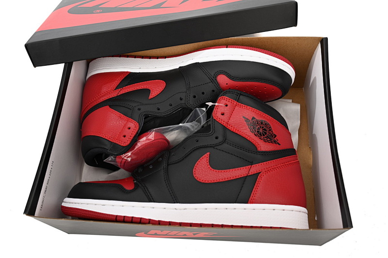 【CA1K6】禁穿 纯原版乔丹1代 篮球运动鞋 Air Jordan 1 High “Banned” 555088-001