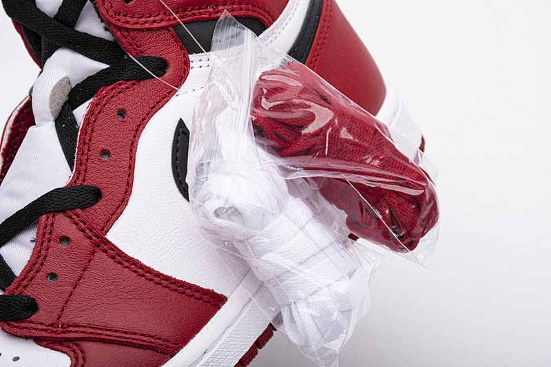 【CA1K6】芝加哥 纯原版乔丹1代篮球运动鞋555088-101 Air Jordan 1 High OG Chicago