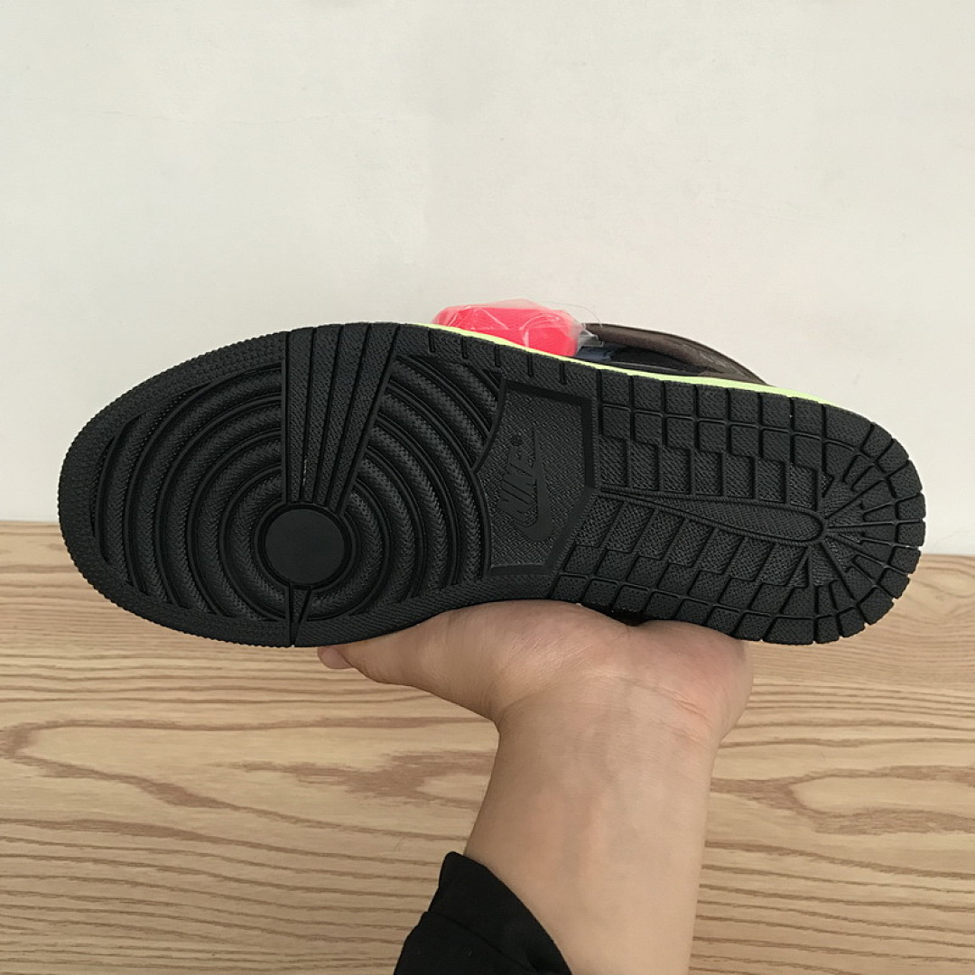 yupoo_335316_77d09c03.jpg 【CA3XP】生物黑客 XP版乔丹1代篮球鞋运动鞋 555088-201 Air Jordan 1 High OG“ Bio Hack”