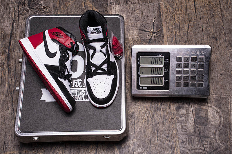 【CA3XP】黑脚趾 XP版乔丹1代Air Jordan 1 High OG “Black Toe”555088-125
