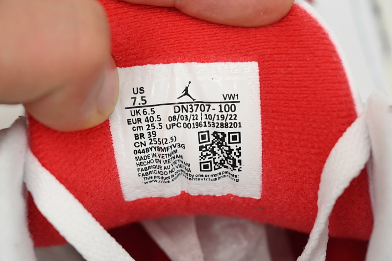 【CA7XH】做旧白水泥  头层乔丹3代篮球鞋 DN3707-100 Air Jordan 3 “White Cement Reimagined