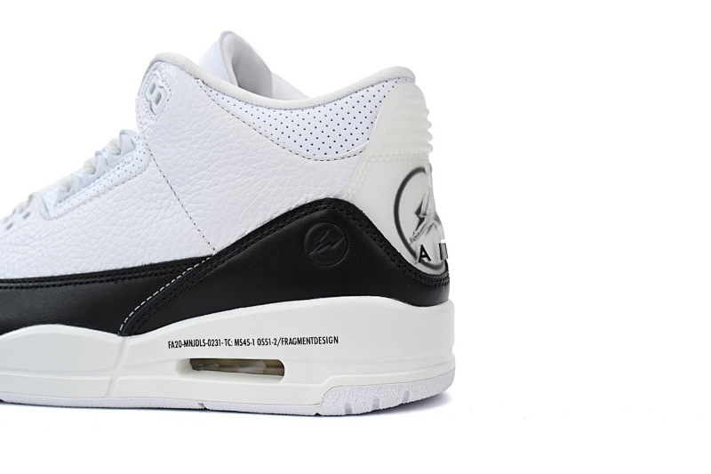 【DA0OG】乔3白 OG版乔丹3代篮球鞋 DA3595-100 Fragment Design x Air Jordan 3 Black White