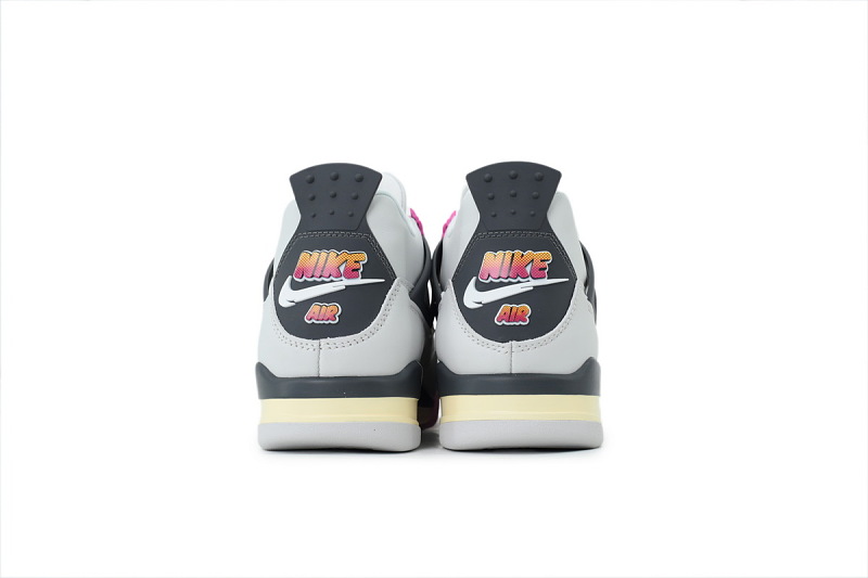yupoo_338626_5d84bf2a.jpg 【CA2XH】白黑粉 头层皮乔丹4代篮球鞋 JA1135-100 Air Jordan 4 Retro 'Comic'